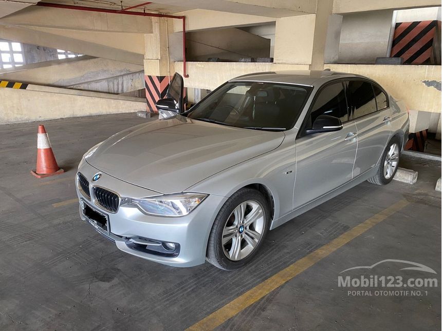 2015 BMW 320i Luxury Hatchback