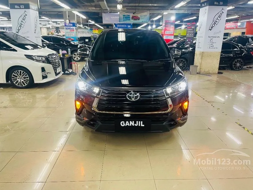 2022 Toyota Kijang Innova Venturer MPV