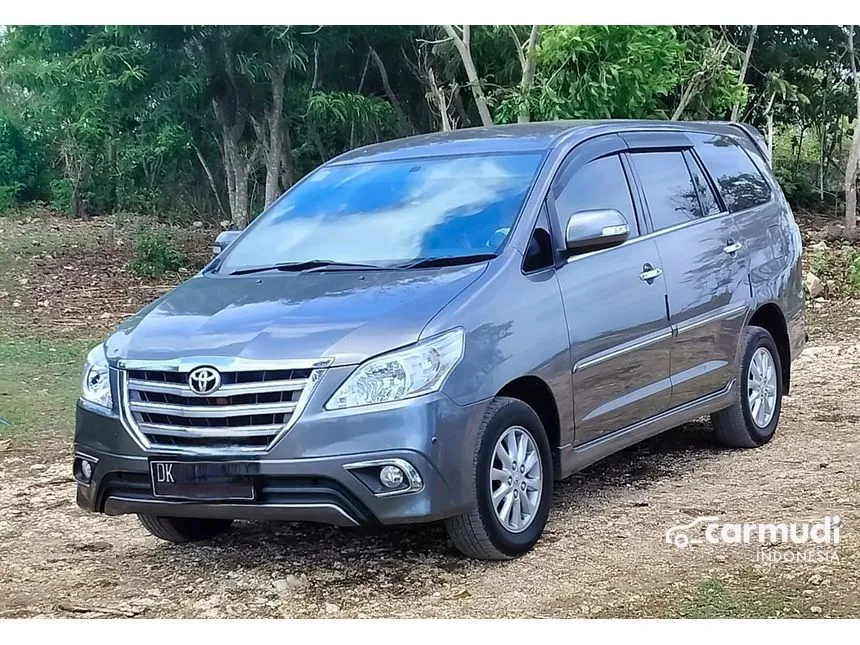 Jual Mobil Toyota Kijang Innova 2014 V 2.0 di Bali Automatic MPV Abu