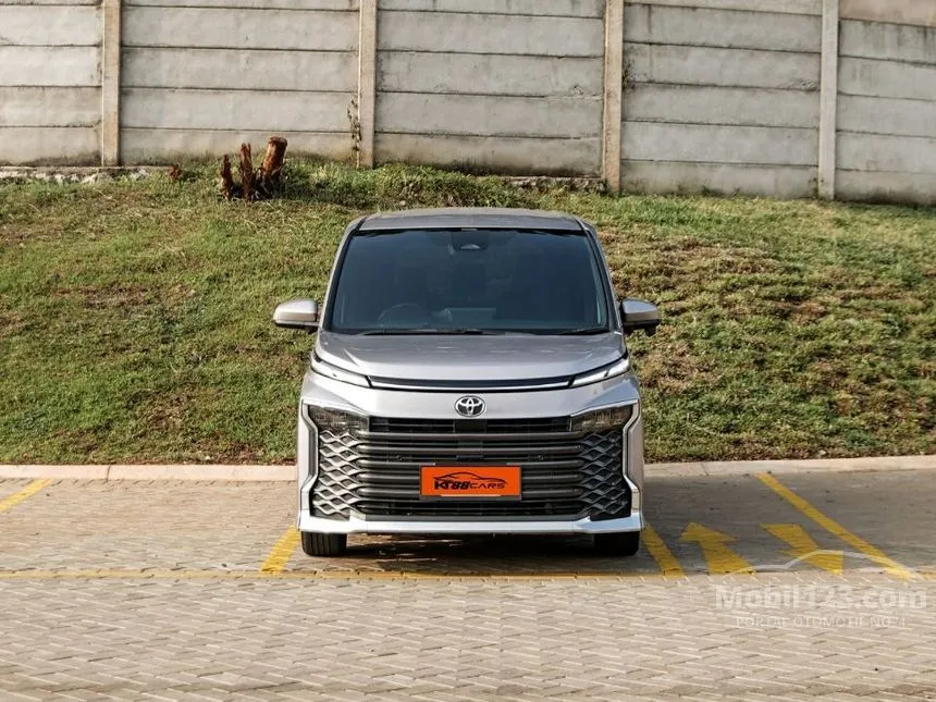 2023 Toyota Voxy (Non Premium Color) MPV
