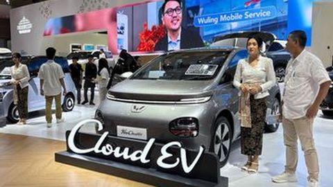 Kabin Wuling New Cloud EV Diklaim Lega dan Fungsional untuk Sebuah Mobil Listrik Hatchback