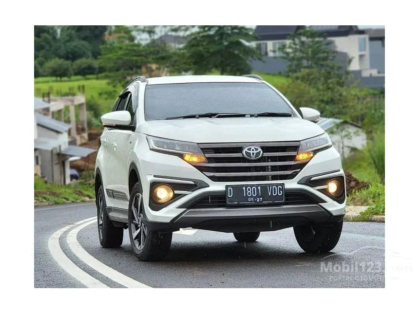 Jual Mobil Toyota Rush 2022 S GR Sport 1.5 di Jawa Barat Automatic SUV Putih Rp 261.000.000
