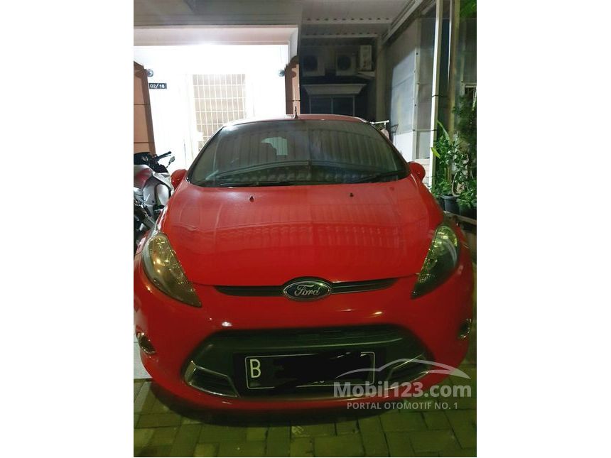 Jual Mobil Ford Fiesta 2011 Trend 1.4 di DKI Jakarta 