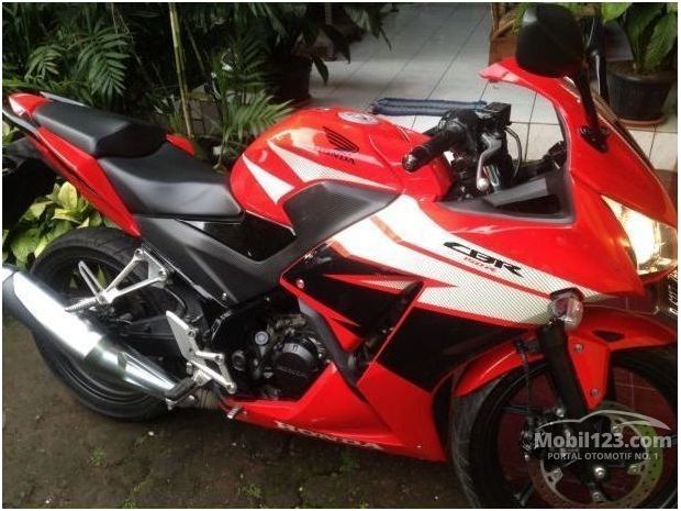 Harga Motor  Cbr  150  Tahun 2017 motorcyclepict co