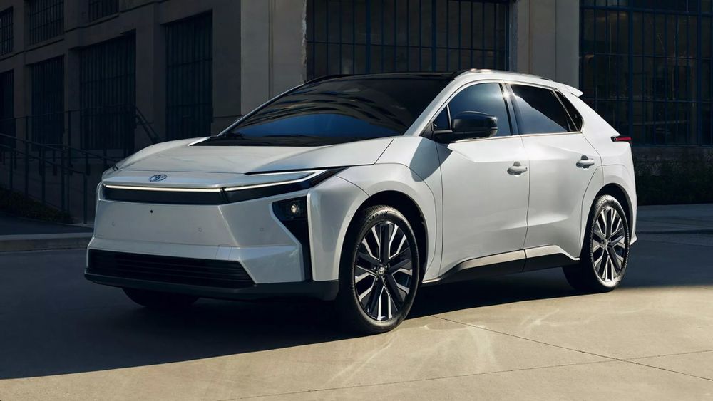 Toyota bZ ชื่อใหม่ของ bZ4X ปรับโฉมใหม่ อัปเกรดพละกำลัง  