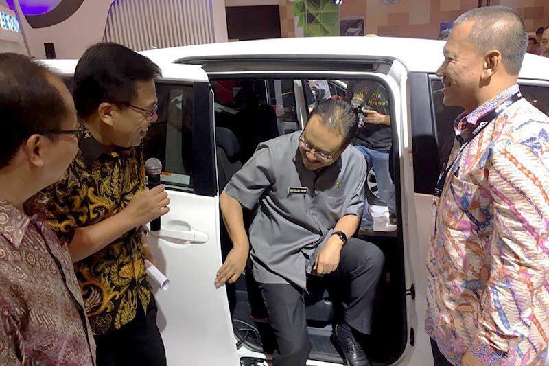 Model-model Andalan Toyota Sapa Pengunjung Surabaya Auto Show 2016 3