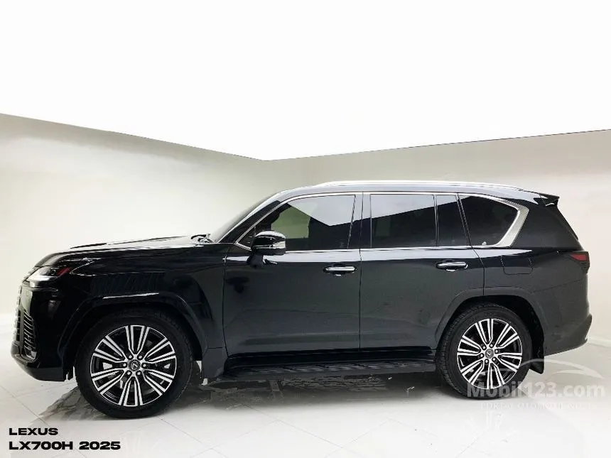 2026 Lexus LX 700h SUV