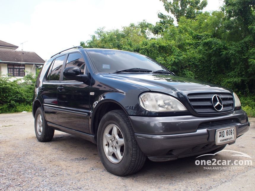 Mercedes-Benz ML270 2001 270 2.7 in กรุงเทพและปริมณฑล Manual SUV สีน้ำ ...