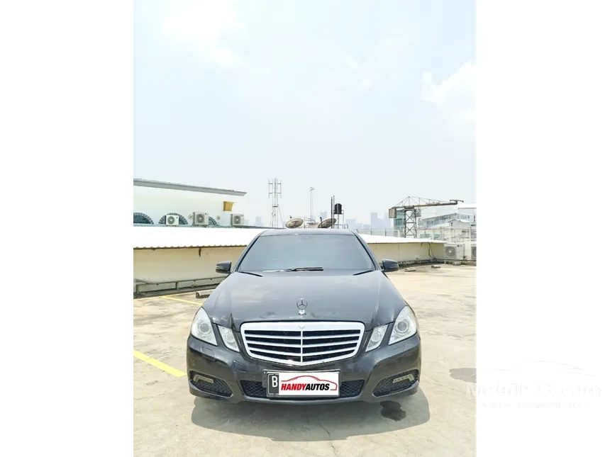 2010 Mercedes-Benz E300 Avantgarde AMG Sedan