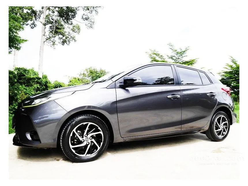 2020 Toyota YARIS Sport Premium Hatchback