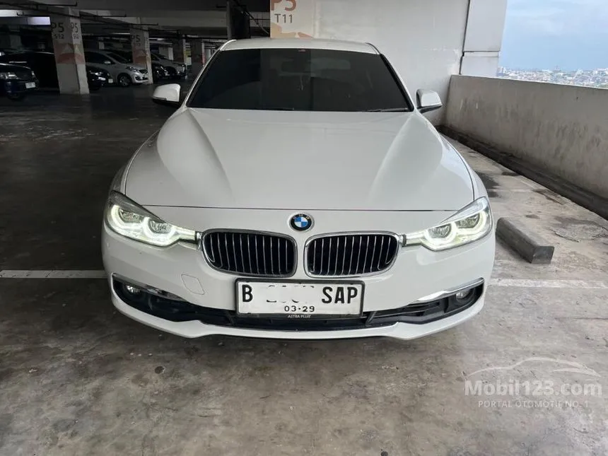 Jual Mobil BMW 320i 2018 Luxury 2.0 di Banten Automatic Sedan Putih Rp 340.000.000
