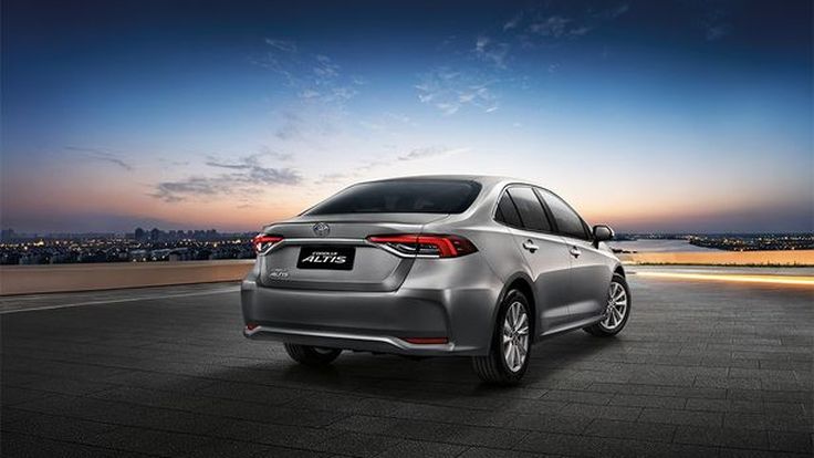 Toyota COROLLA ALTIS เพิ่มรุ่นย่อย ราคาเริ่มต้น 909,000 บาท