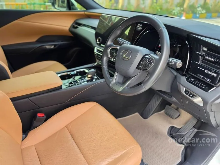 2023 Lexus RX450h+ Luxury SUV