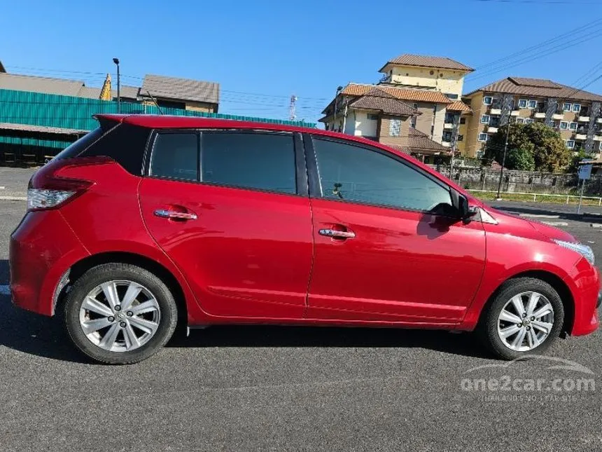 2017 Toyota YARIS G Hatchback