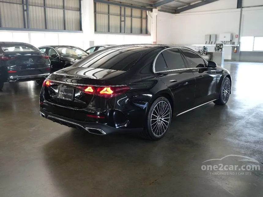 2025 Mercedes-Benz E350 e AMG Dynamic Sedan