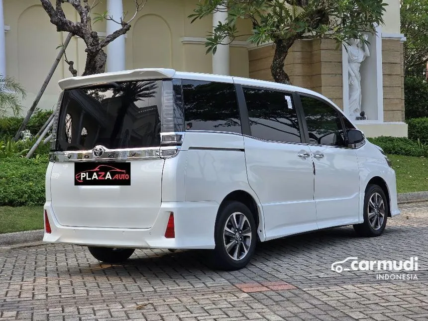 2020 Toyota Voxy Wagon