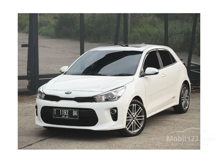 Jual Mobil KIA Rio 2019 1.4 di Jawa Barat Automatic Hatchback Putih Rp 227.000.000