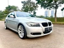 2010 BMW 320i 2.0 E90 Sedan