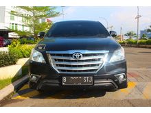 Toyota Kijang Innova 2.0 V Luxury MT 2013 Hitam metalik Low Km, service record siap pakai