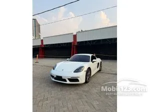 2019 Porsche 718 2.0 Cayman Coupe
