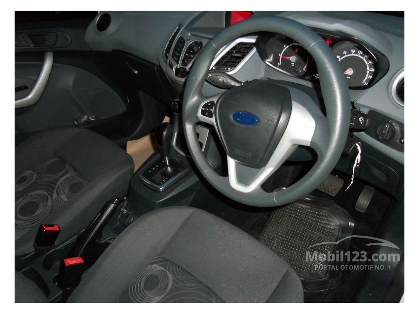 2011 Ford Fiesta Compact Car City Car