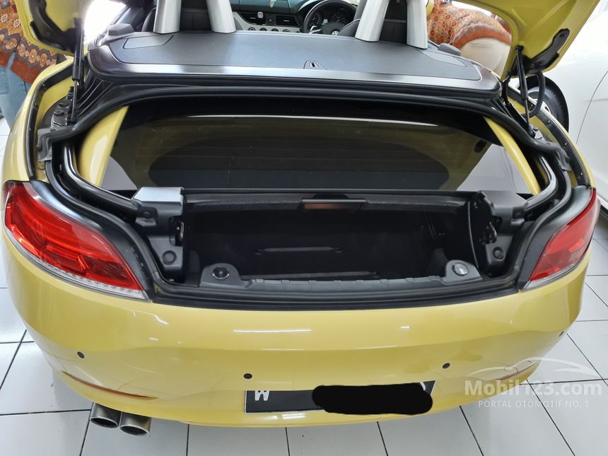  Jual  Mobil  BMW Z4 2013 sDrive20i 2 0 di Bali  Automatic 