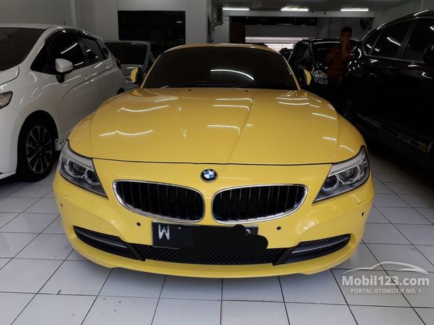 Foto Mobil Bmw Warna Kuning