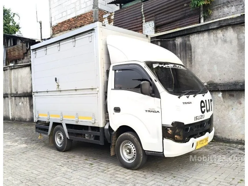 2025 Isuzu Traga Box Semi Aluminium Pickup