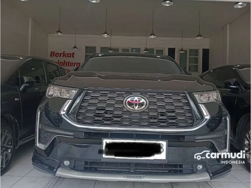 Jual Mobil Toyota Kijang Innova Zenix 2023 Q HV TSS Modellista 2.0 di Jawa Timur Automatic Wagon Hitam Rp 545.000.006