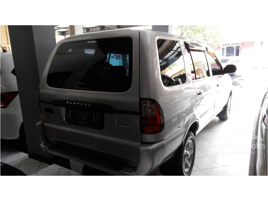 Jual Mobil  Isuzu  Panther  2006 LV  2 5 di Jawa Barat Manual 