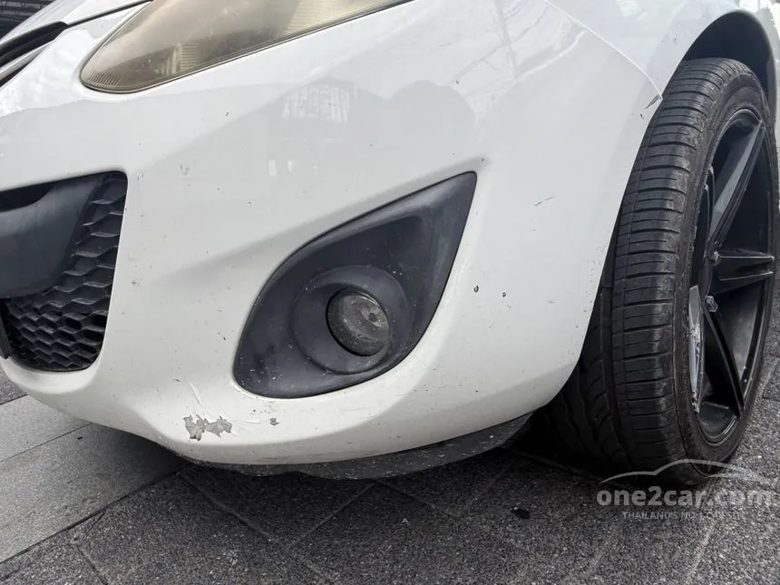 2010 Mazda 2 Groove Sedan