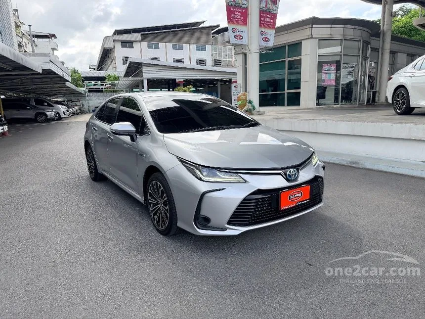 2023 Toyota Corolla Altis Hybrid Premium Sedan
