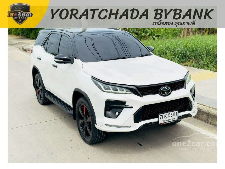2016 Toyota FORTUNER 2.8 (ปี 15-25) TRD Sportivo (White+Backtop) SUV ...