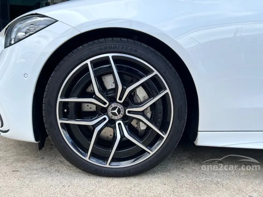 2026 Mercedes-Benz C220 d AMG Line Night Edition Sedan