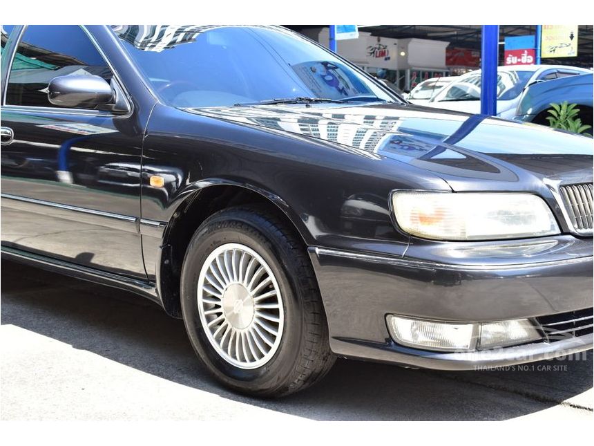Nissan cefiro 2000