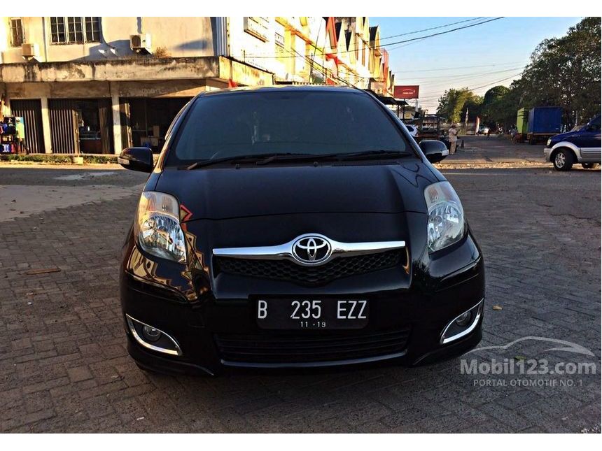 Jual Mobil  Toyota  Yaris  2009 E 1 5 di Jawa Barat Automatic 