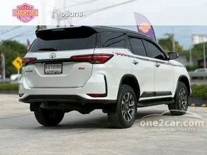2025 Toyota FORTUNER 2.4 Leader V SUV