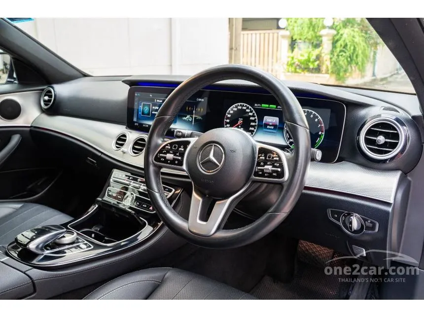 2020 Mercedes-Benz E300 e Avantgarde Sedan