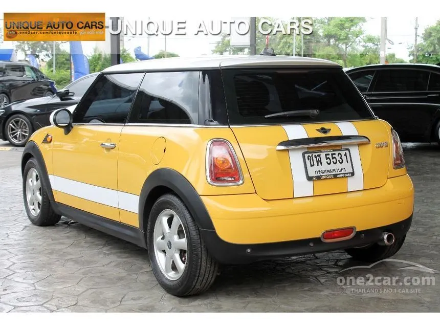 2006 Mini COOPER 3-Door Hatchback
