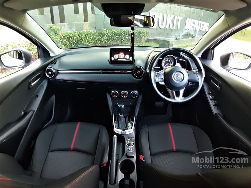 2014 Mazda 2 GT Hatchback