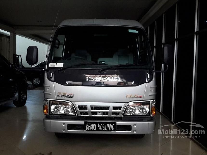 Jual Mobil Isuzu Elf 2015 NKR 55 MICROBUS LWB Manual 2.8 