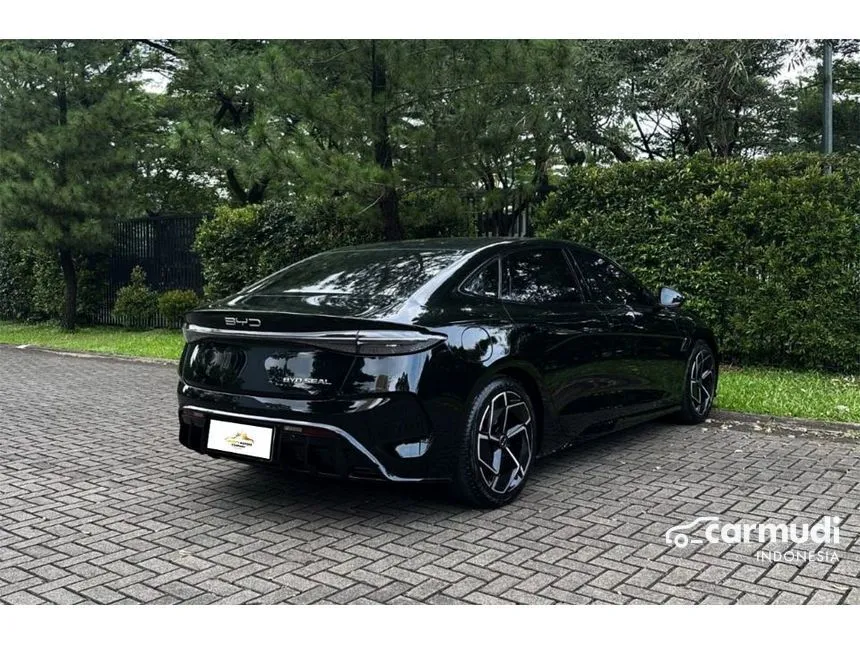 2024 BYD Seal Premium Extended Range Sedan