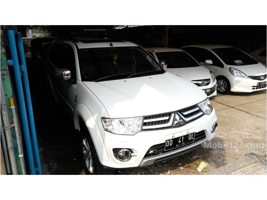 Jual Mobil Mitsubishi Pajero Sport 2014 Dakar 2.5 di Jawa 