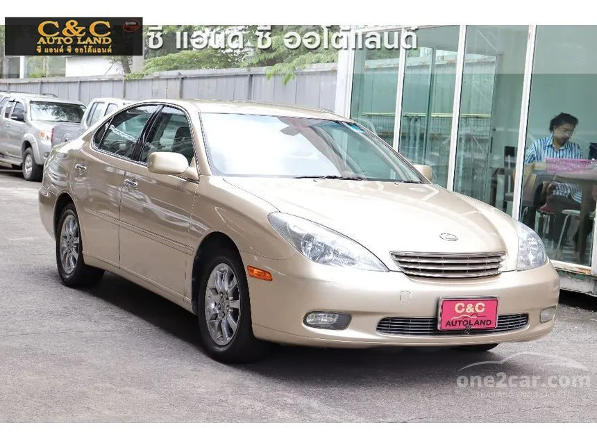 2004 Lexus ES300 Luxury Sedan
