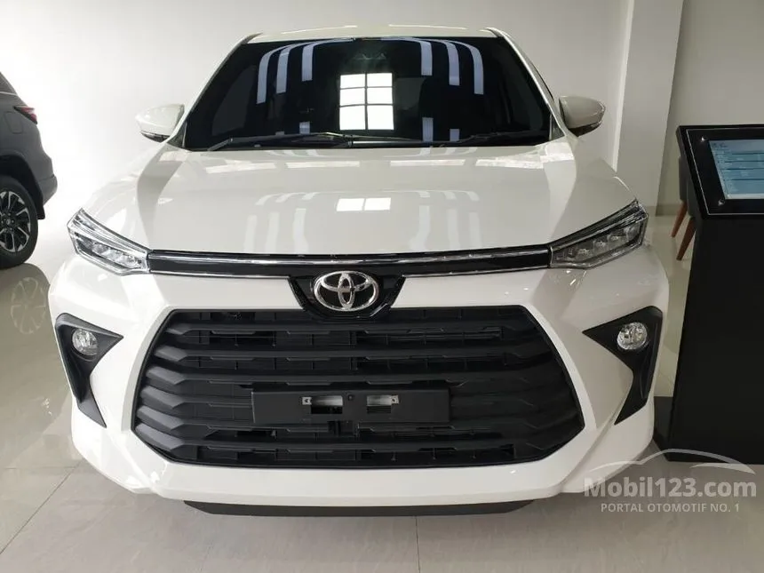 Jual Mobil Toyota Avanza 2024 G 1.5 di Jawa Timur Automatic MPV Putih Rp 265.000.000
