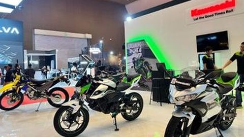 Kawasaki Hadir di IIMS 2024, Membawa Line-up Motor Andalan dan Promo Spesial