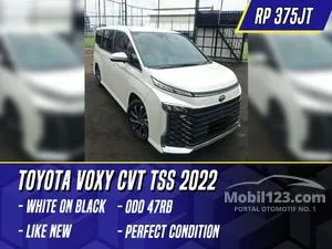 2022 Toyota Voxy 2.0 MPV