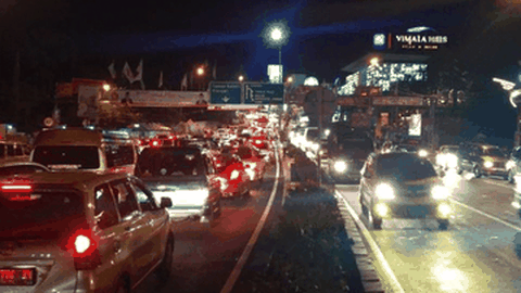 Jakarta Macet pada Awal Pekan Meski Masih PSBB, Ini Kata Polisi