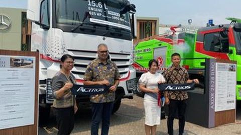 Mengupas 2 Truk Terbaru Daimler yang Canggih Banget!