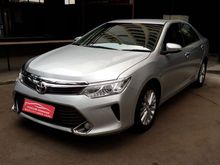 Toyota Camry 2.5 V AT 2015 Silver Km.30rb Record